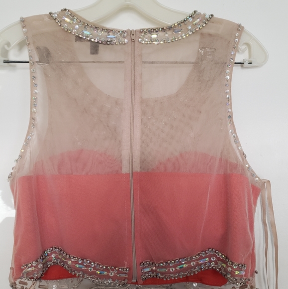 Dress - Picture 2 of 4